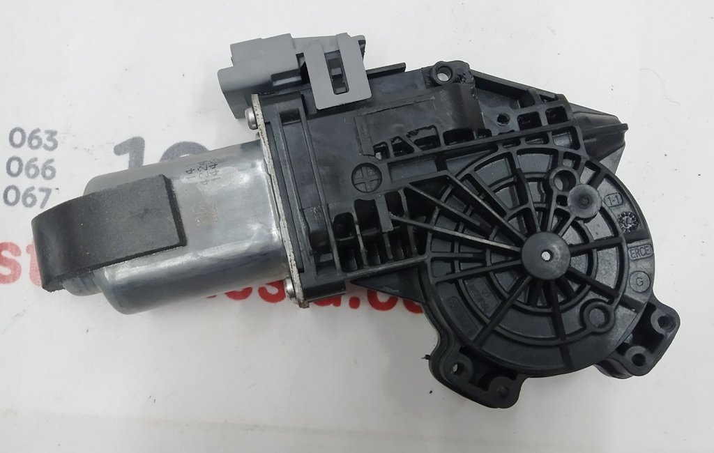 1 Электродвигатель стеклоподъемника переднего правого Tesla model S, model S REST 6006651-00-L